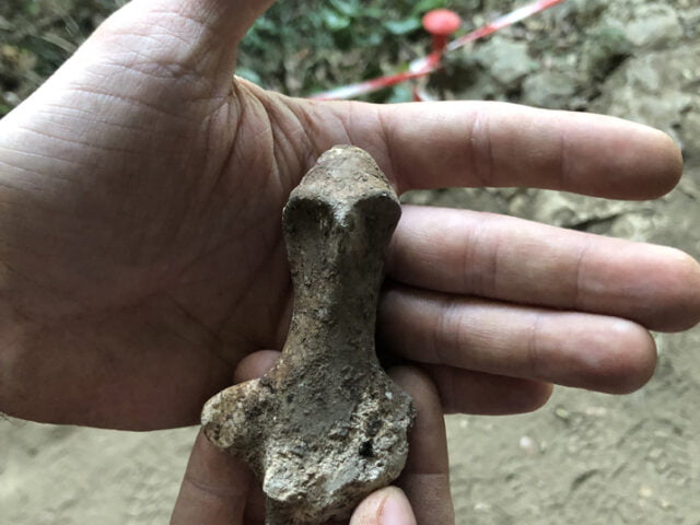 Discovered Neolithic statuette in Lazio